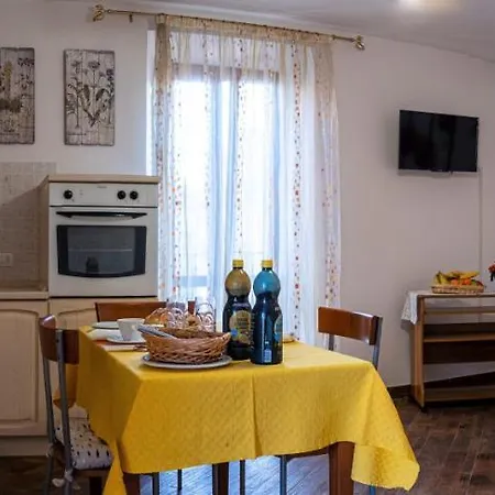 Casa Rosy Apartment *